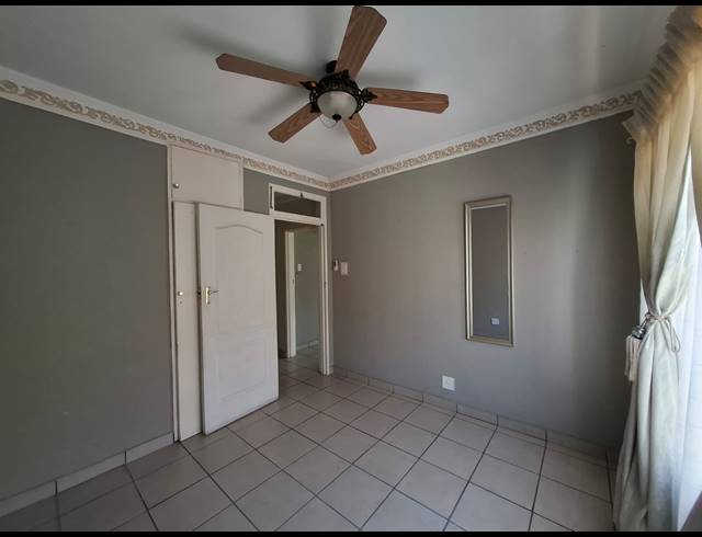 3 BEDROOM HOUSE FOR SALE IN VANDERBIJLPARK SE 6